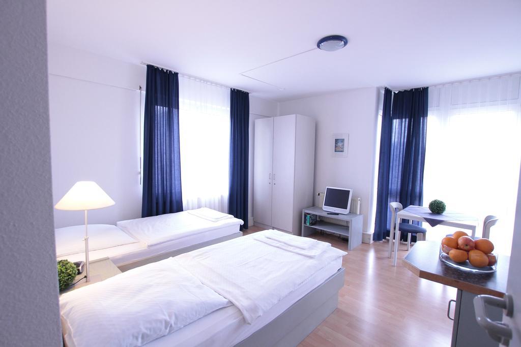 Ib-Gastehaus Ξενοδοχείο Στουτγκάρδη Δωμάτιο φωτογραφία